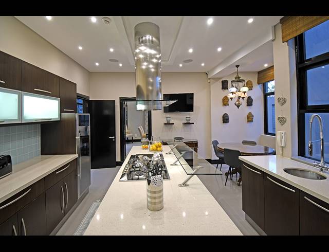 4 BEDROOM HOUSE FOR SALE IN BEDFORDVIEW